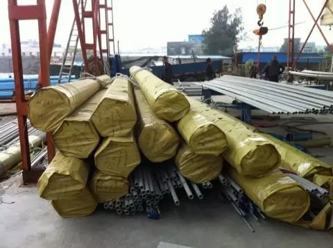 garniture-de-tuyau-en-acier-inoxydable